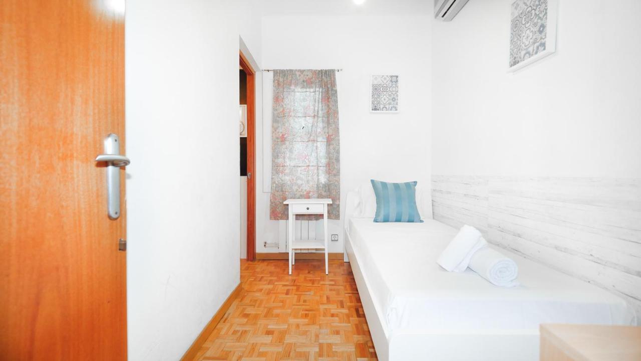 Bed&Bcn Sant Andreu Apartment Барселона Екстериор снимка