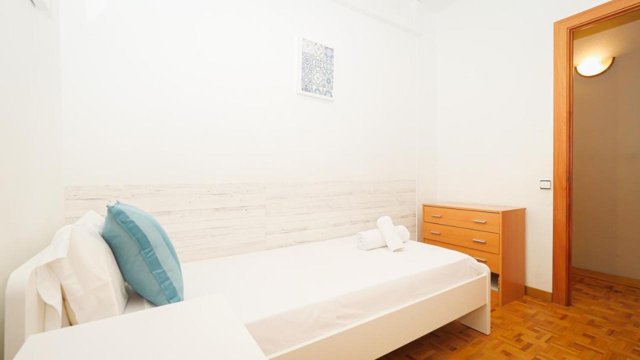 Bed&Bcn Sant Andreu Apartment Барселона Екстериор снимка