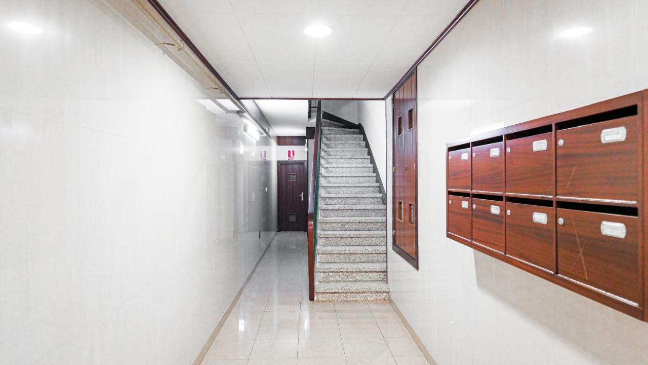 Bed&Bcn Sant Andreu Apartment Барселона Екстериор снимка